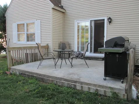 28d Stonehouse Lane Keene NH 03431