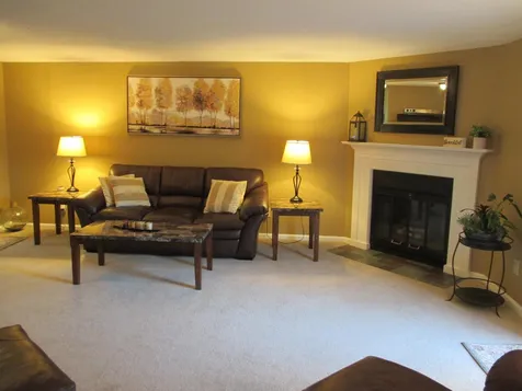 28d Stonehouse Lane Keene NH 03431