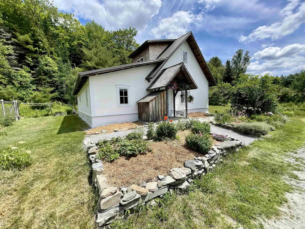 7262 Scotch Hollow Road Newbury VT 05051