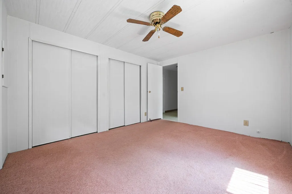 16 Vindale Road Hooksett NH 03106