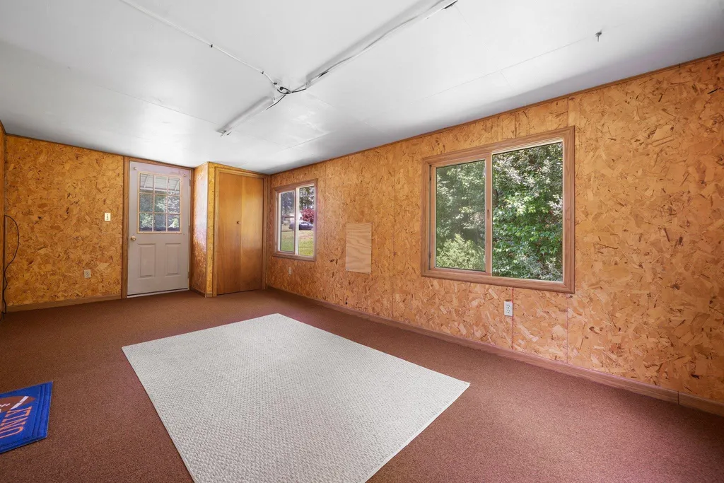 16 Vindale Road Hooksett NH 03106