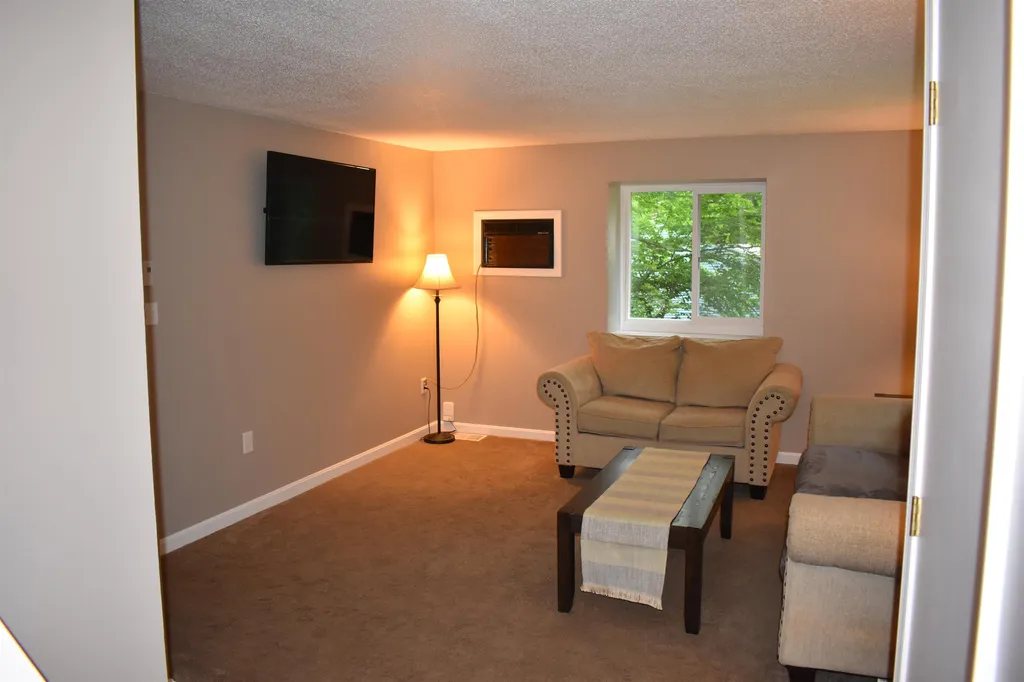38r Scenic Drive Derry NH 03038