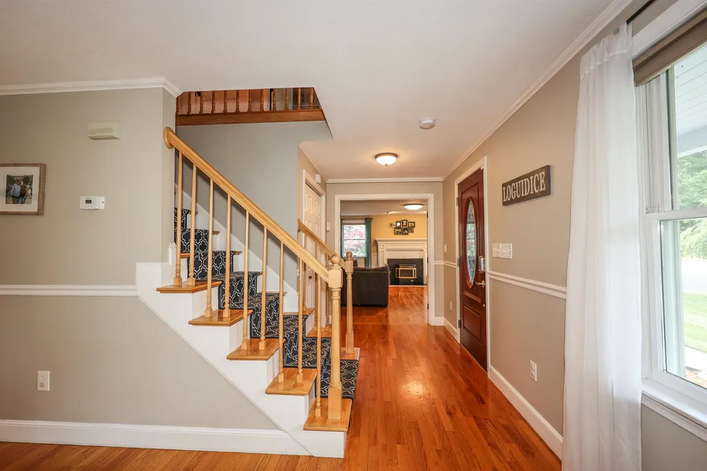 6 Tudor Drive Salem NH 03079