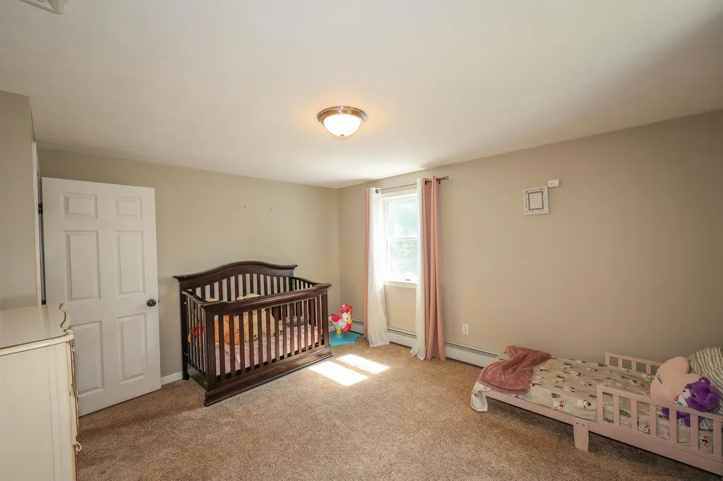 6 Tudor Drive Salem NH 03079