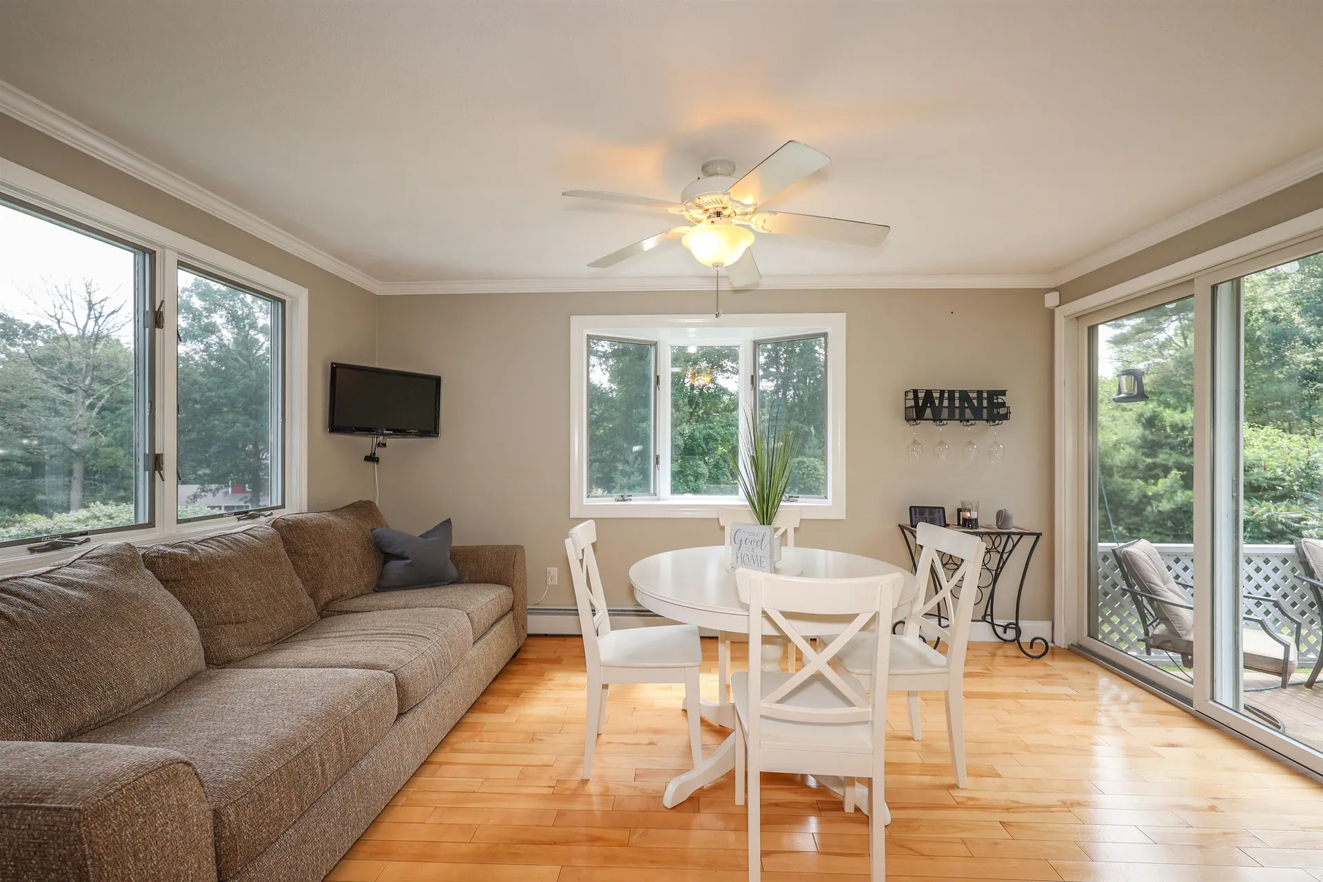 6 Tudor Drive Salem NH 03079