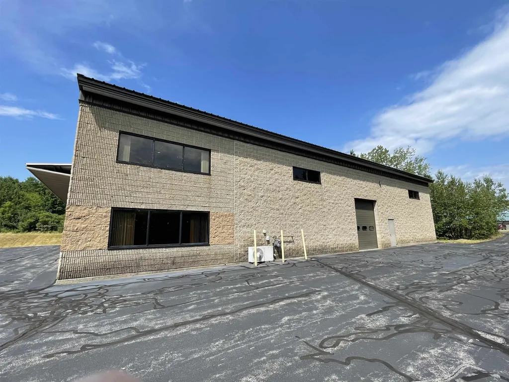 15 Aviation Drive Gilford NH 03249