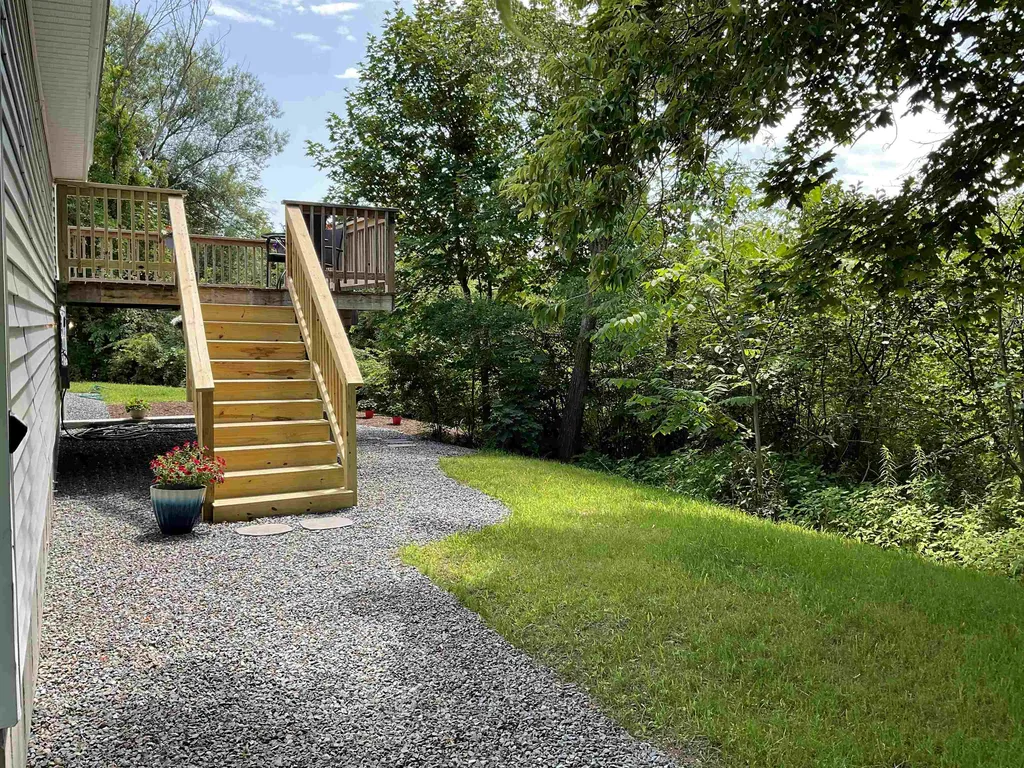 12 Lens Avenue Portsmouth NH 03801