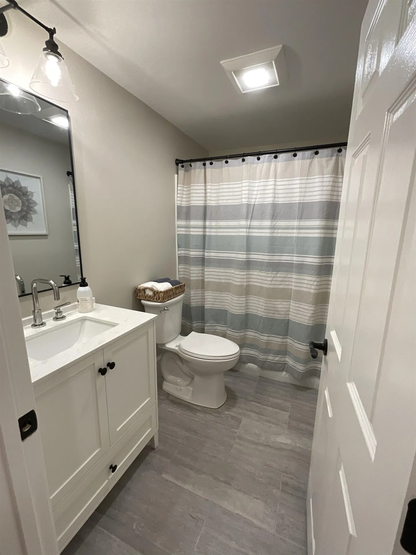 12 Lens Avenue Portsmouth NH 03801