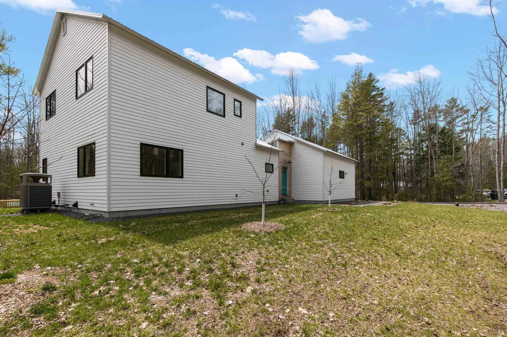 65 Conifer Way Arundel ME 04046