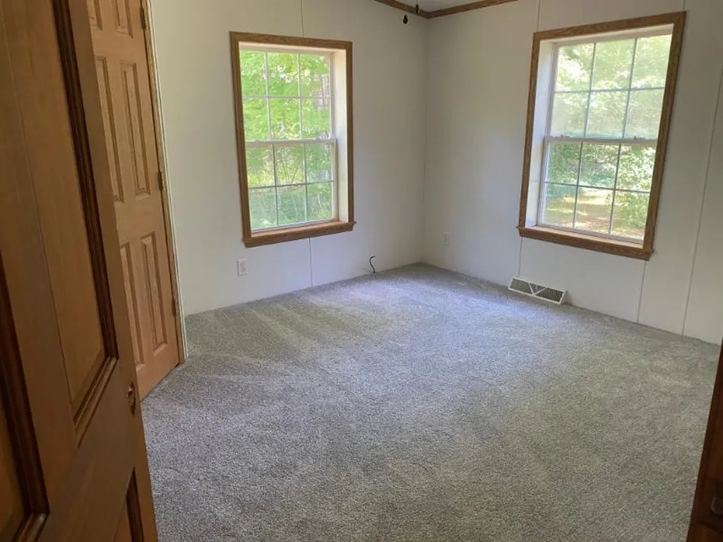 24 School House Hill Road Middlebury VT 05753