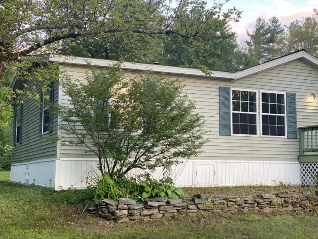 24 School House Hill Road Middlebury VT 05753