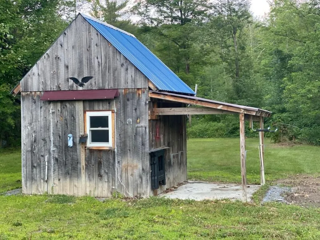 24 School House Hill Road Middlebury VT 05753