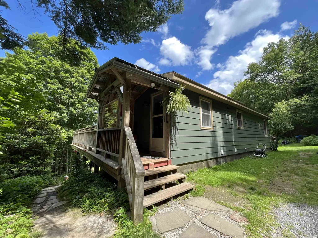 163 Browns Road Lincoln VT 05443