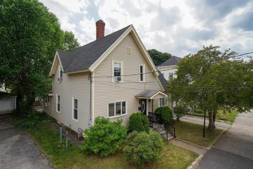 313 Laurel Street Manchester NH 03103