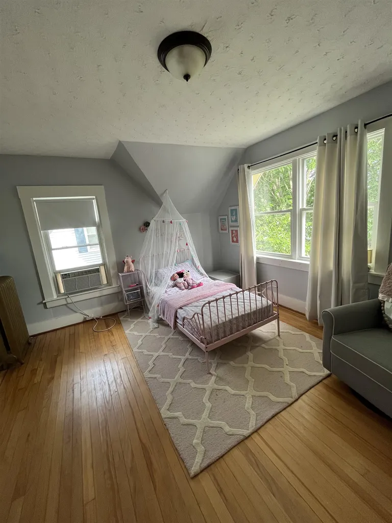 313 Laurel Street Manchester NH 03103