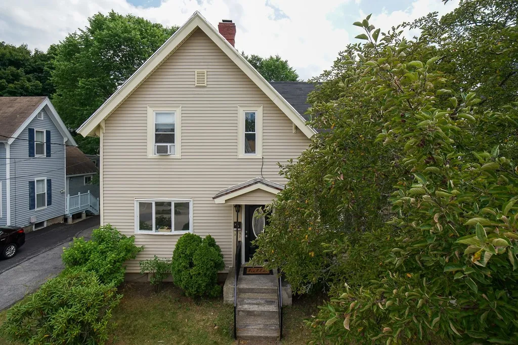 313 Laurel Street Manchester NH 03103