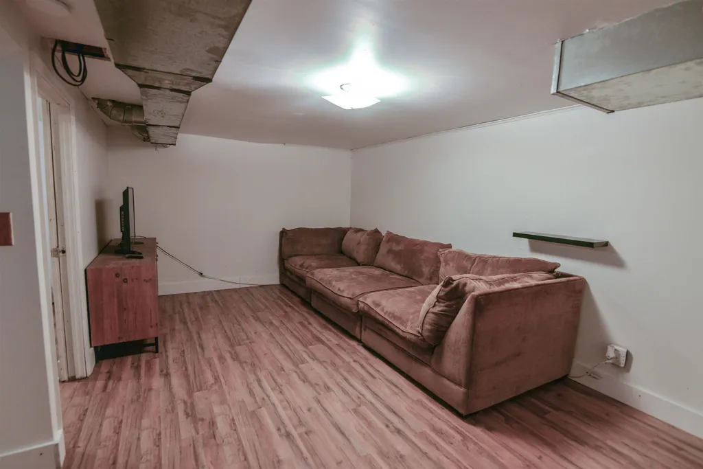 220 James Avenue Burlington VT 05401