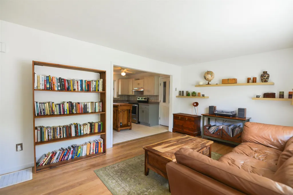 220 James Avenue Burlington VT 05401
