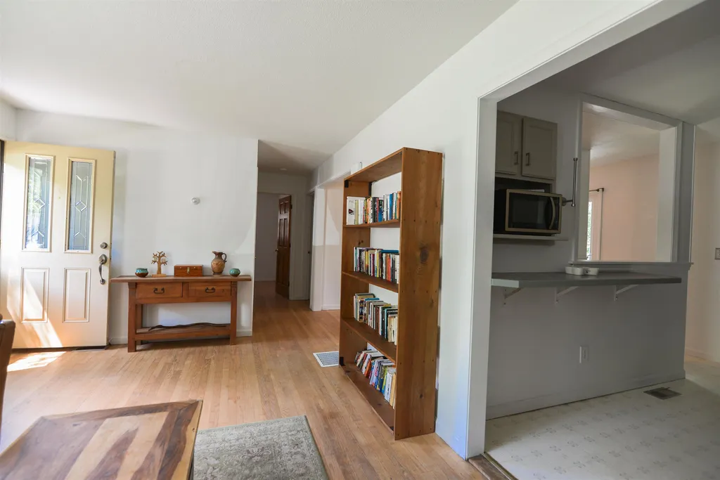220 James Avenue Burlington VT 05401