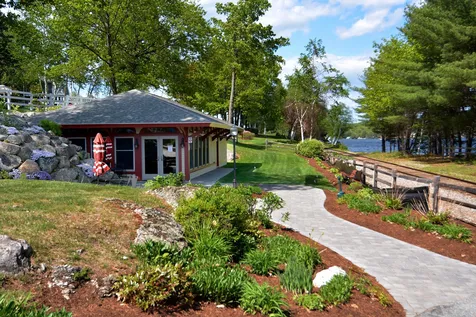 33 Birdie Way Laconia NH 03246