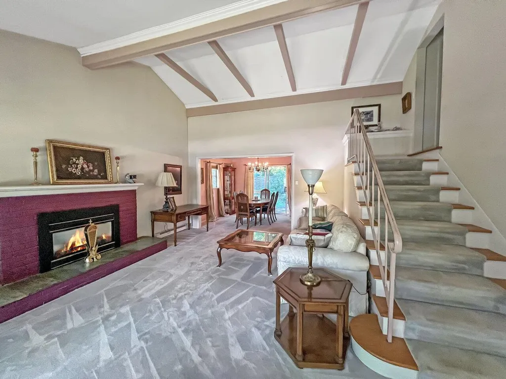 379 Pinehurst Drive Shelburne VT 05482