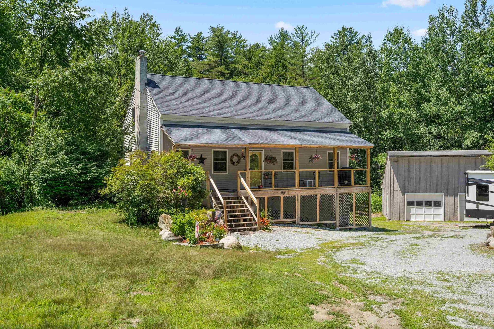 17 Arthur Road Weare NH 03281