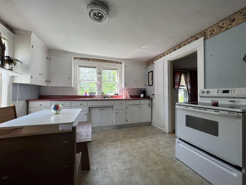 41 Mountain View Drive Hill NH 03243