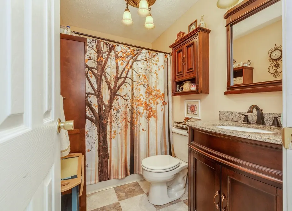 12 Rosemary Court Concord NH 03303