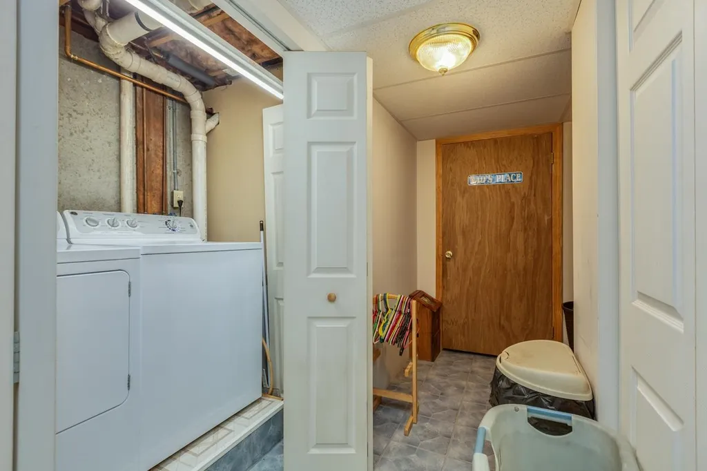 12 Rosemary Court Concord NH 03303