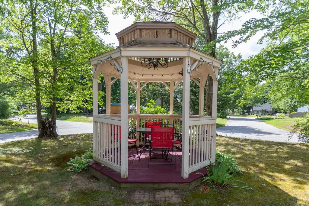 12 Rosemary Court Concord NH 03303