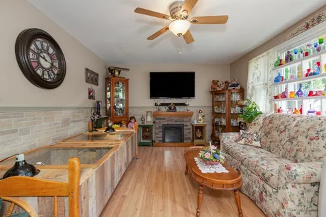 12 Rosemary Court Concord NH 03303