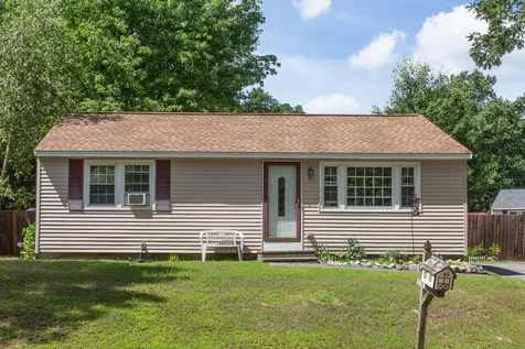 12 Rosemary Court Concord NH 03303
