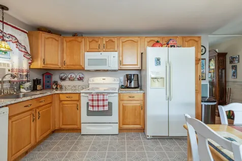 12 Rosemary Court Concord NH 03303