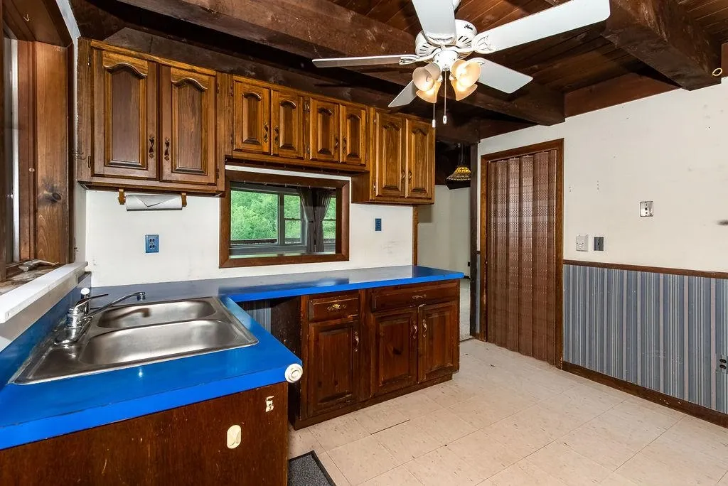 227 Tolend Road Barrington NH 03825