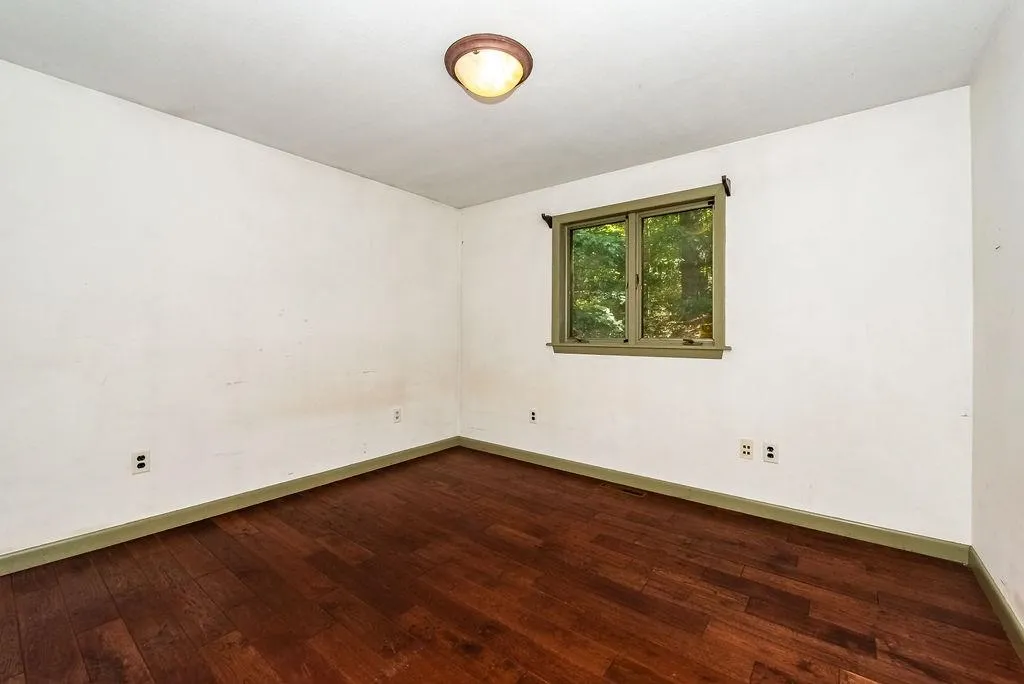 227 Tolend Road Barrington NH 03825