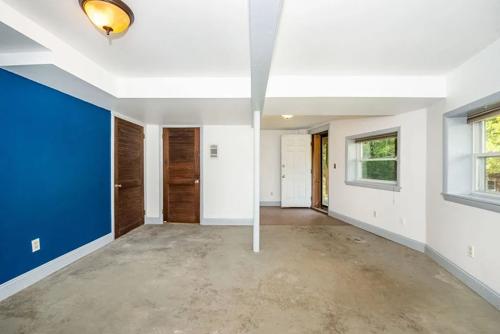 227 Tolend Road Barrington NH 03825