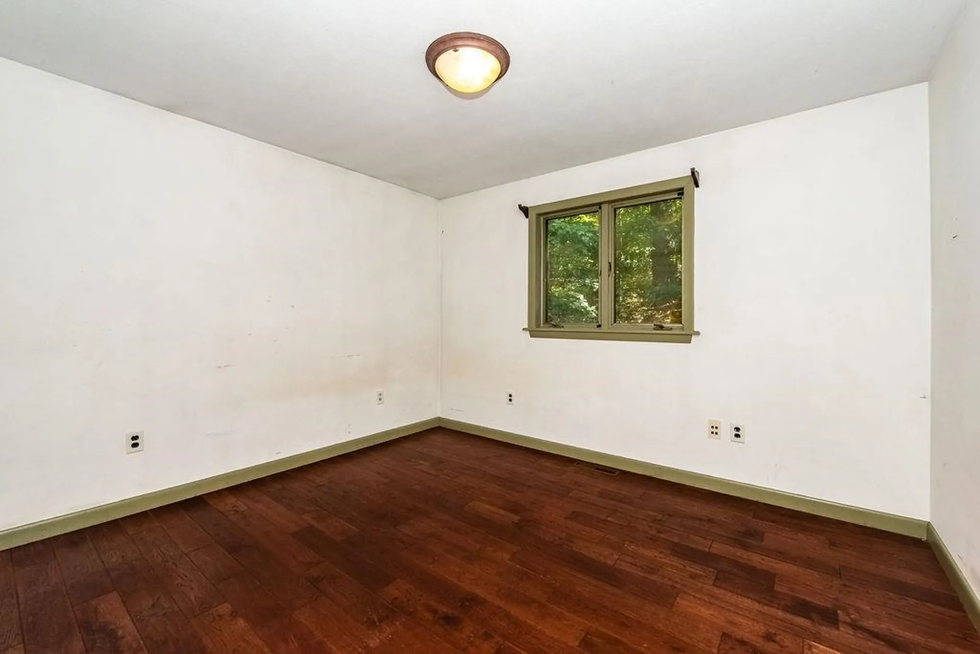 227 Tolend Road Barrington NH 03825