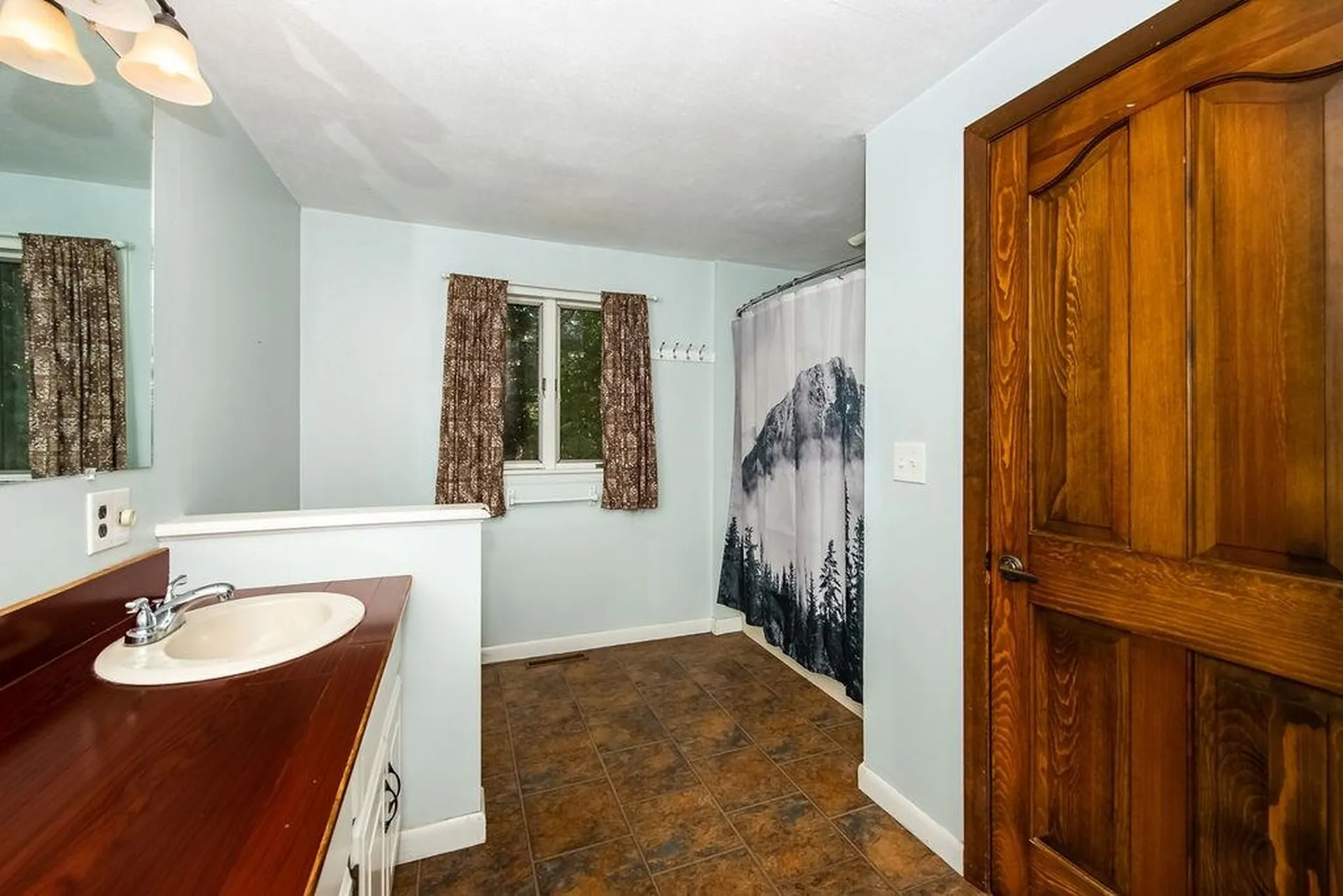 227 Tolend Road Barrington NH 03825