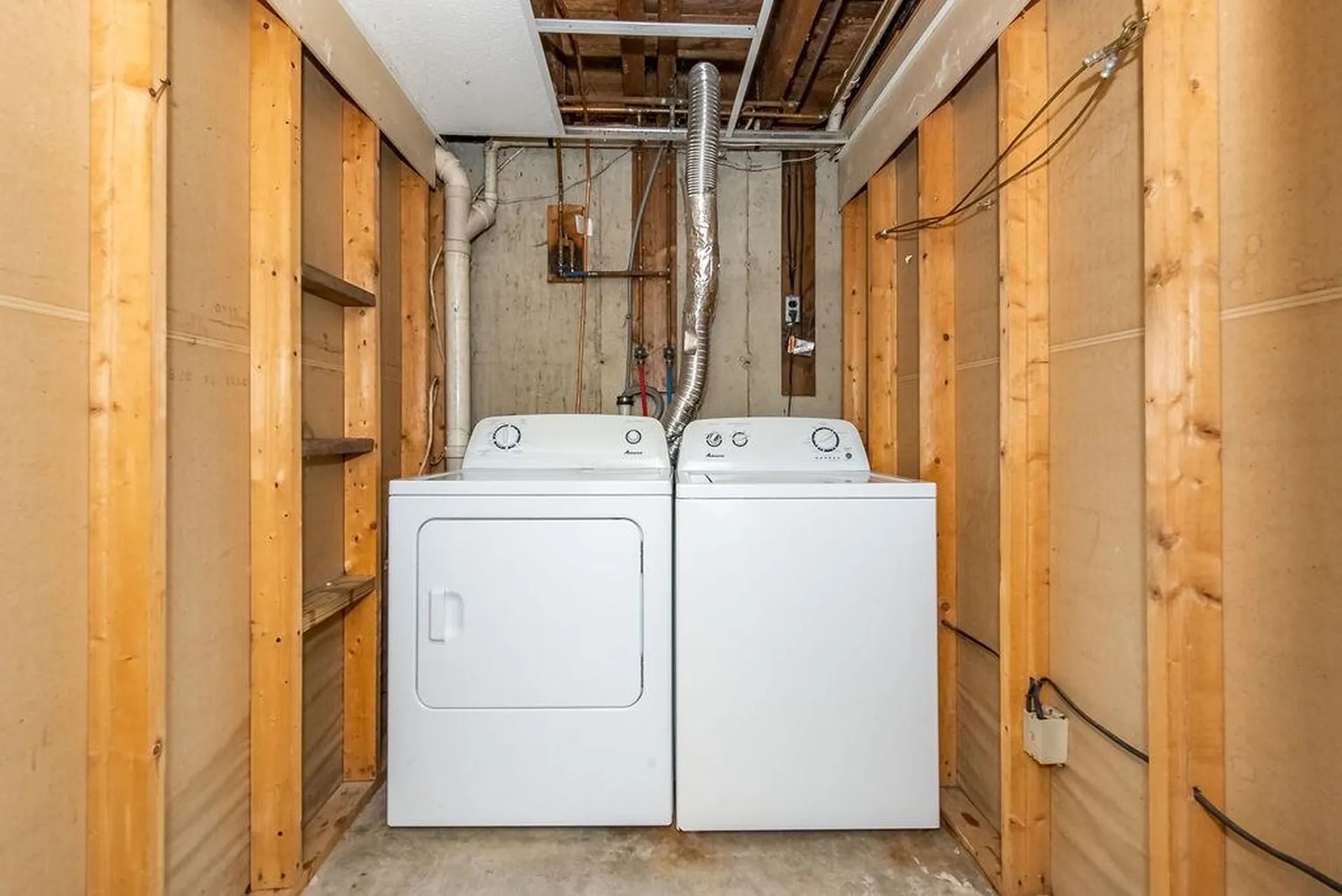 227 Tolend Road Barrington NH 03825