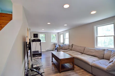 2100 Manns Hill Road Littleton NH 03561