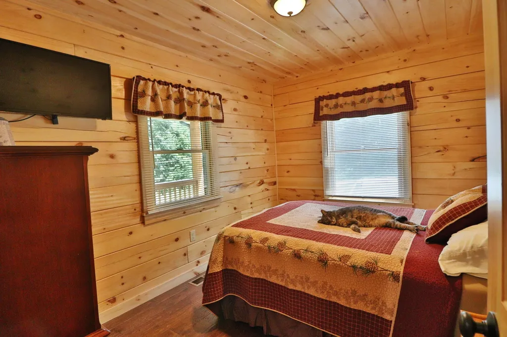 11 Amherst Lane Haverhill NH 03785