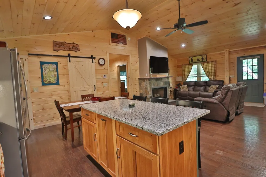 11 Amherst Lane Haverhill NH 03785