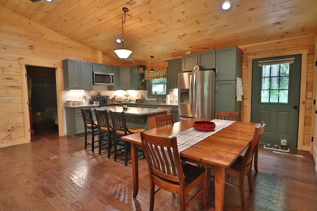 11 Amherst Lane Haverhill NH 03785