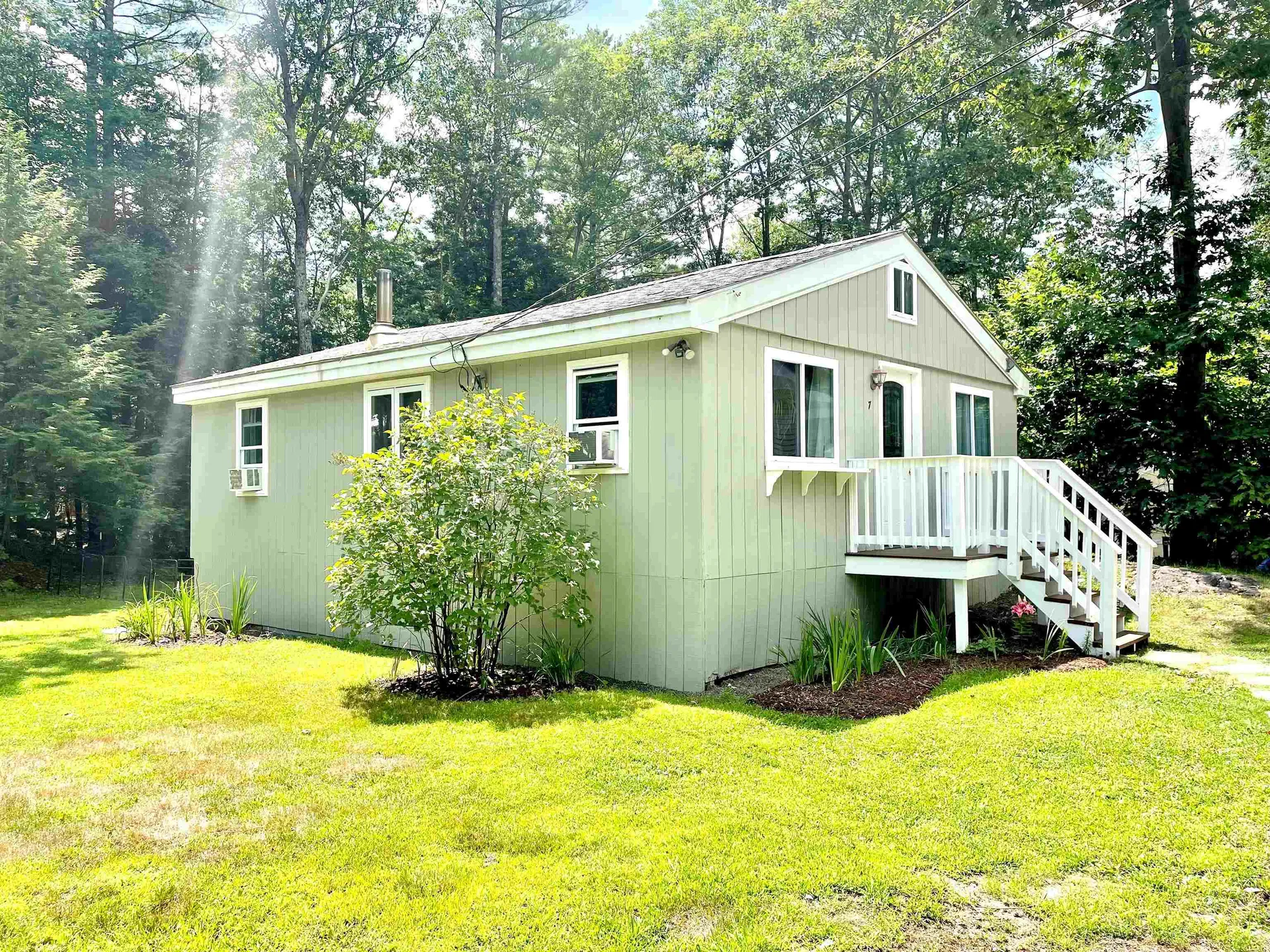 7 Dawn Street Hillsborough NH 03244