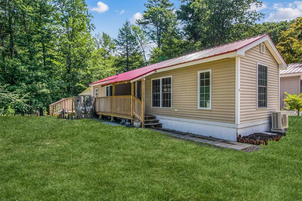 343 Old Lake Shore Road Gilford NH 03249