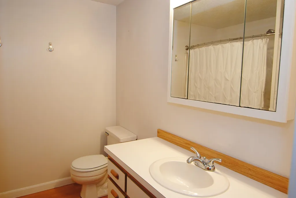 223 Fox Hollow Drive Hudson NH 03051