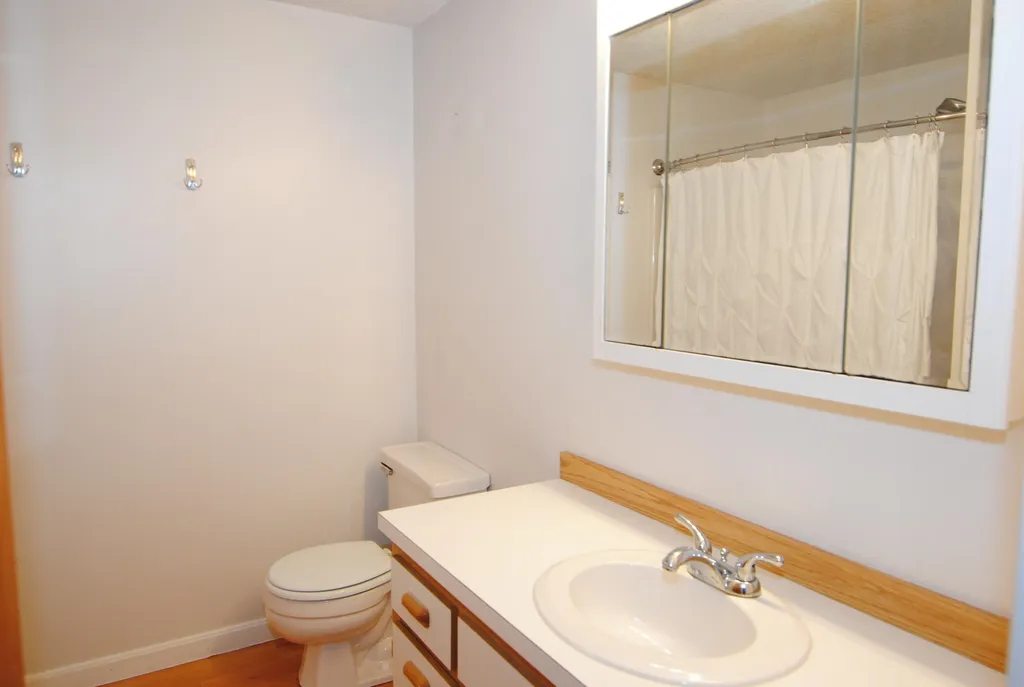 223 Fox Hollow Drive Hudson NH 03051