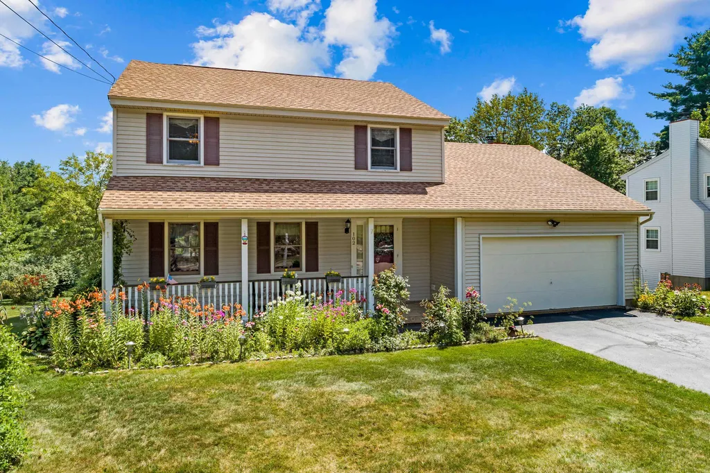 102 Eastwind Drive Manchester NH 03104