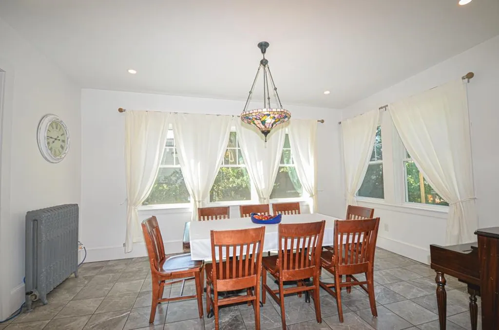 2288 Elm Street Manchester NH 03104