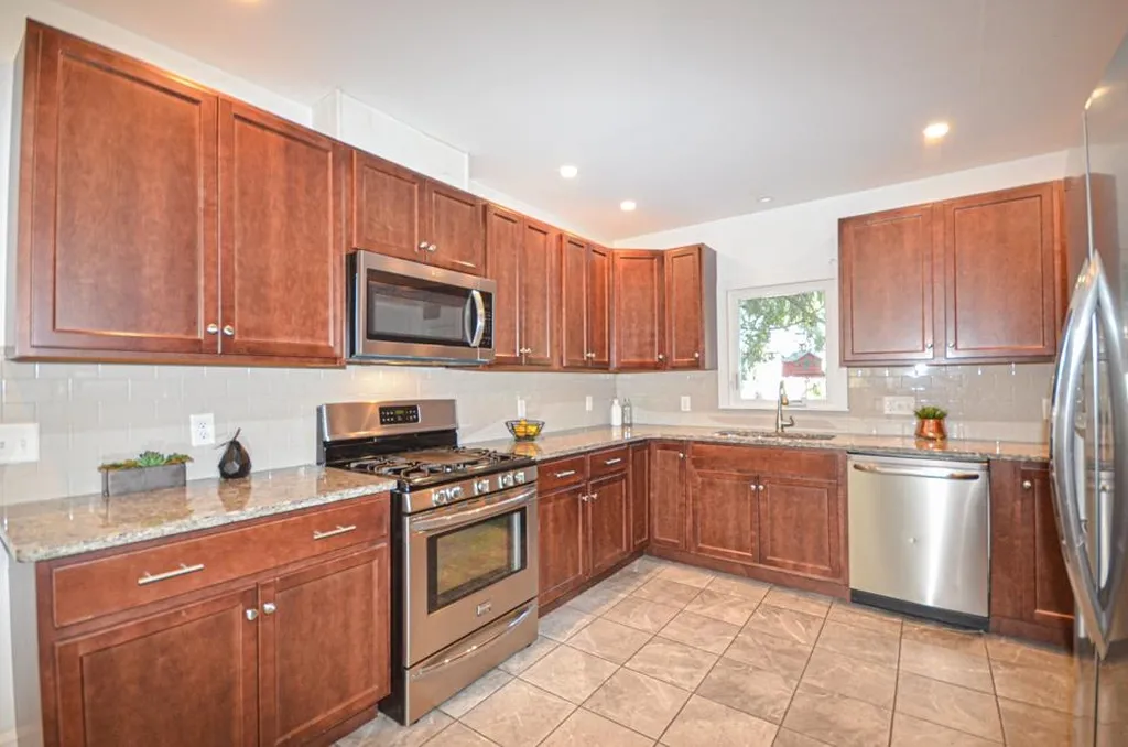 2288 Elm Street Manchester NH 03104